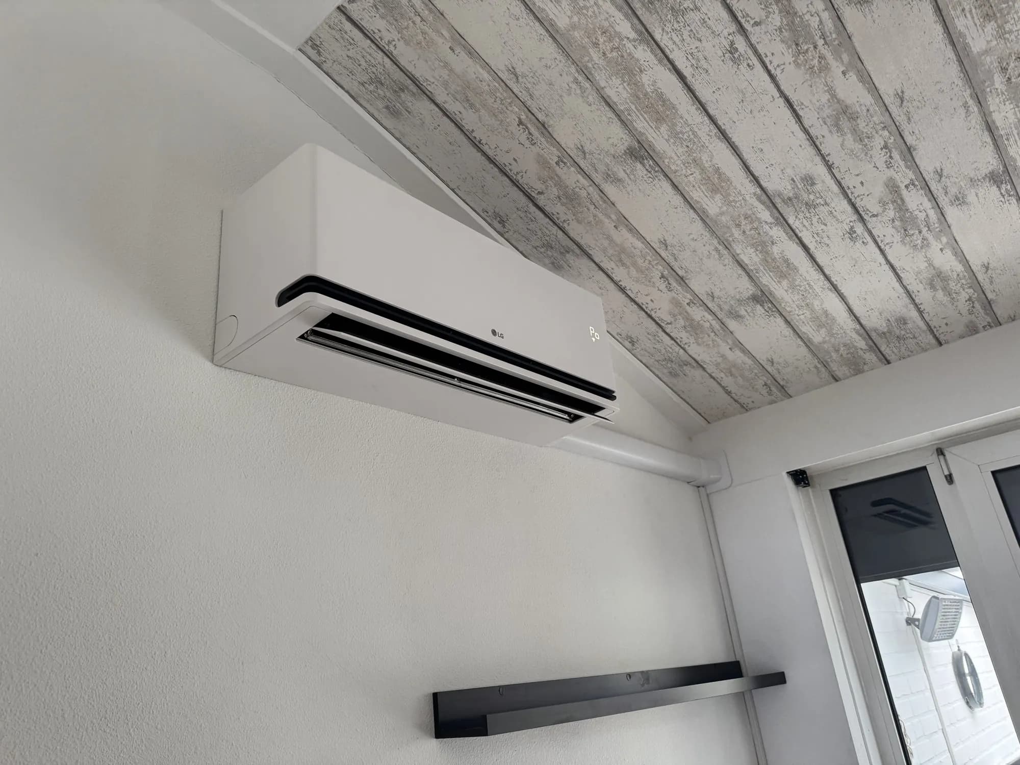 LG 3,5kW Deluxe airco in Eindhoven