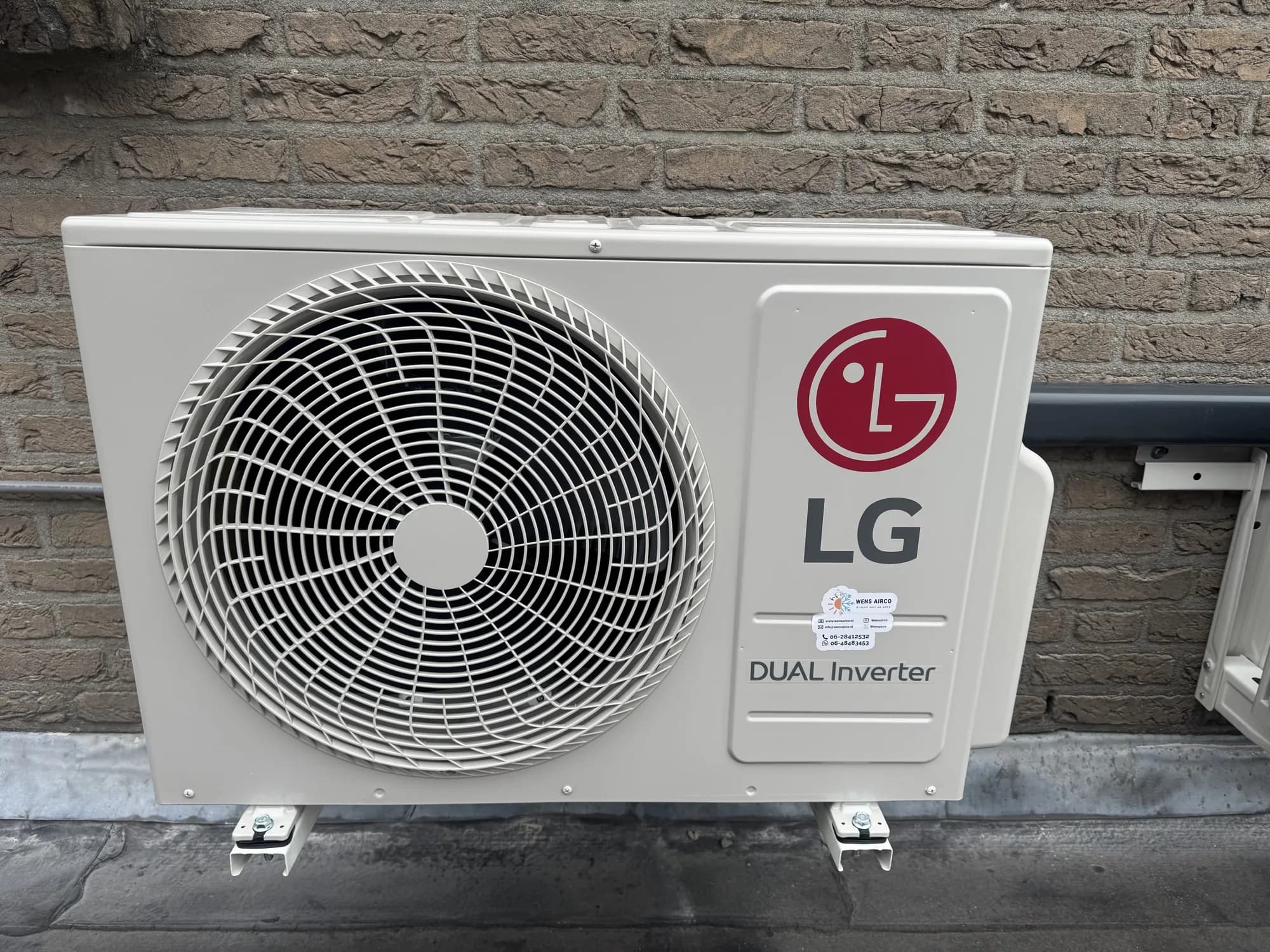 LG 5kW Deluxe + 2x LG 3,5kW airco in Nuenen - afbeelding 2