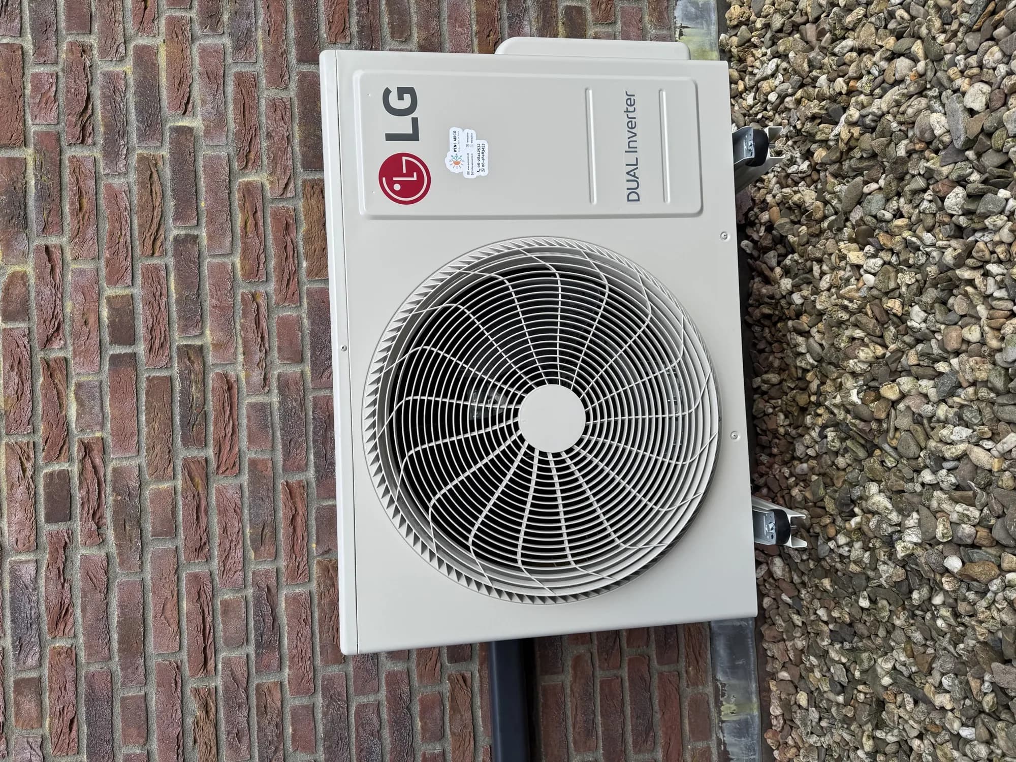 LG 7kW Deluxe airco in Uden - afbeelding 1